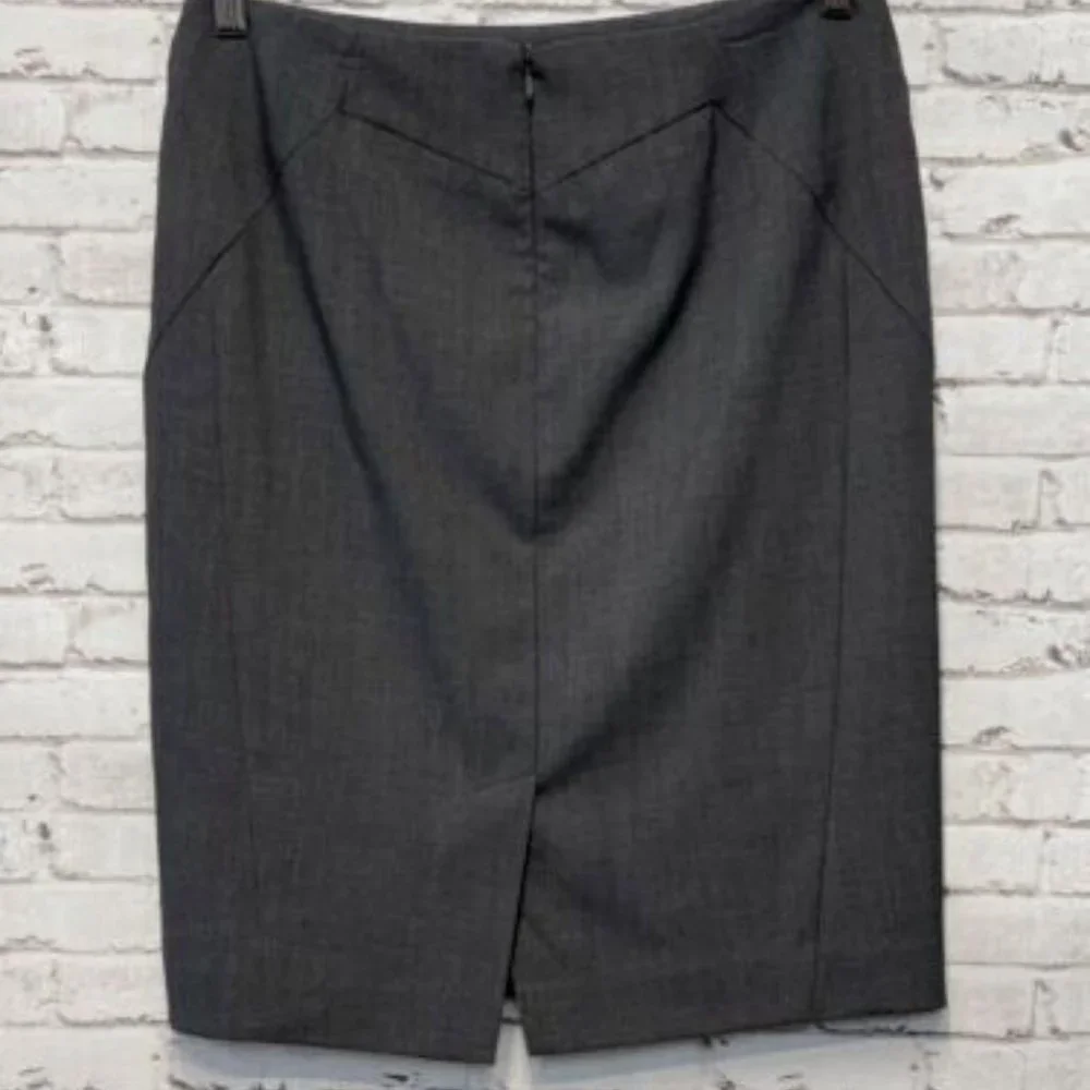 Women’s Worthington Skirt Size 6 Gray Lined Knee Length Classic Career